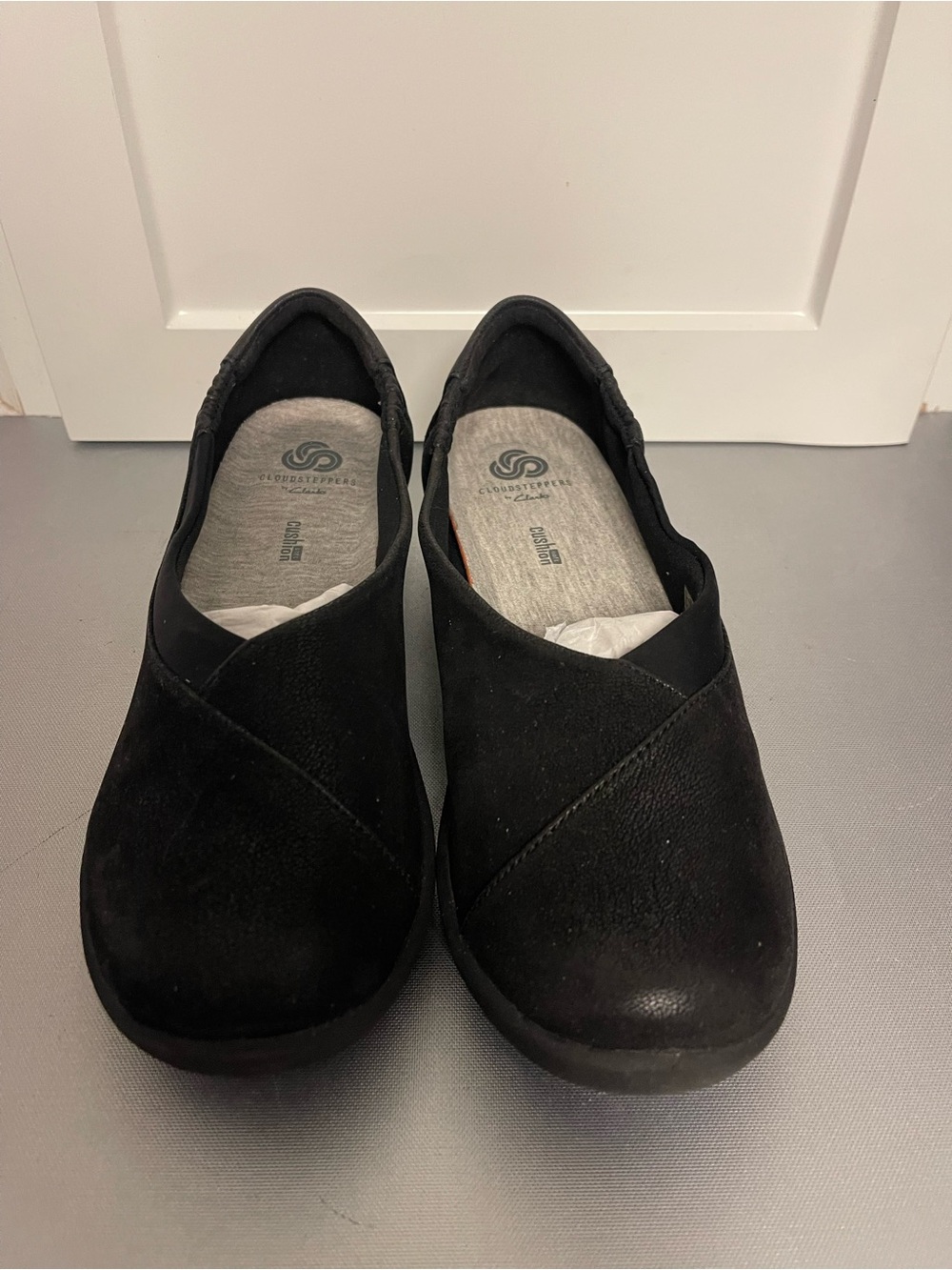 Cloudsteppers by Clarks Women’s Black Slip-On Flat Comfort Shoes Loafers Sz 8M